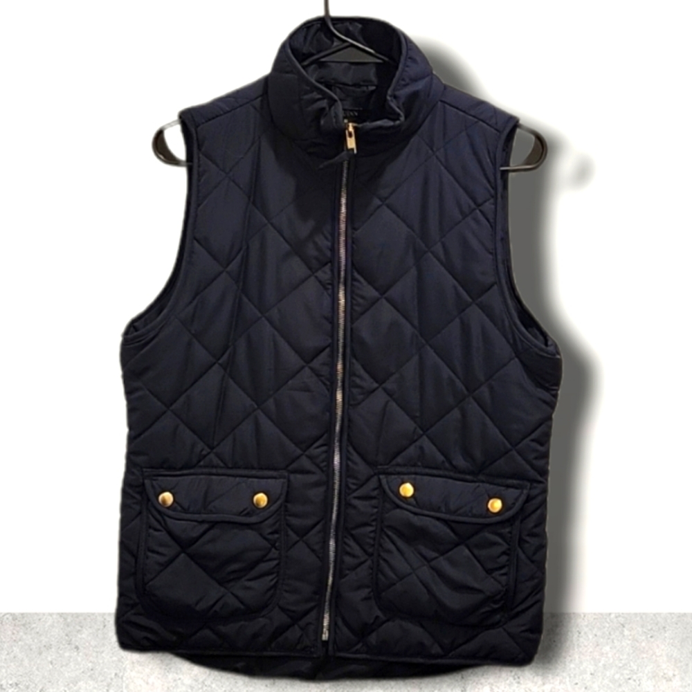 Quinn Quilted Puffer Vest in Navy Blue with Gold Detail